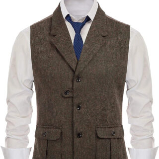 Gilet court marron sans manche pour homme. Porté avec une chemise et une cravate bleue