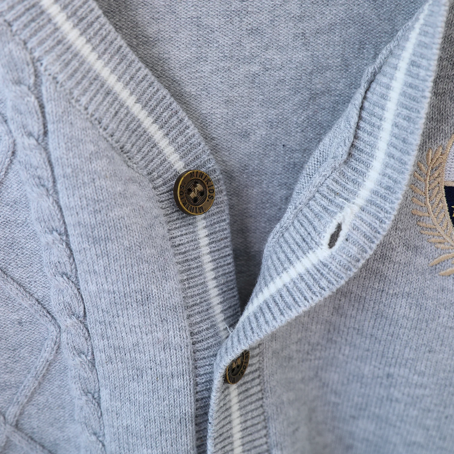 Gilet col V chic pour garçon