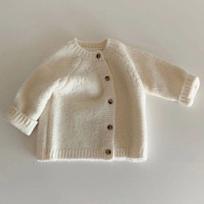 Gilet en laine tricoté pour bébé fille