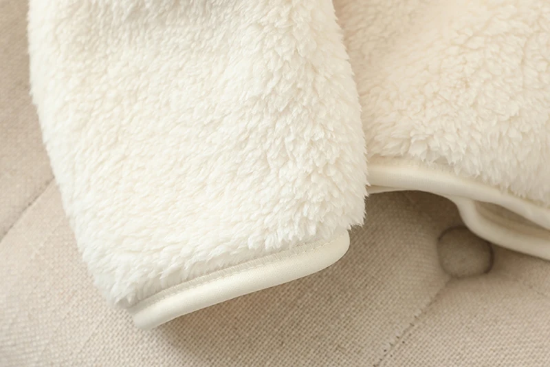 Gilet moumoute zippé pour femme