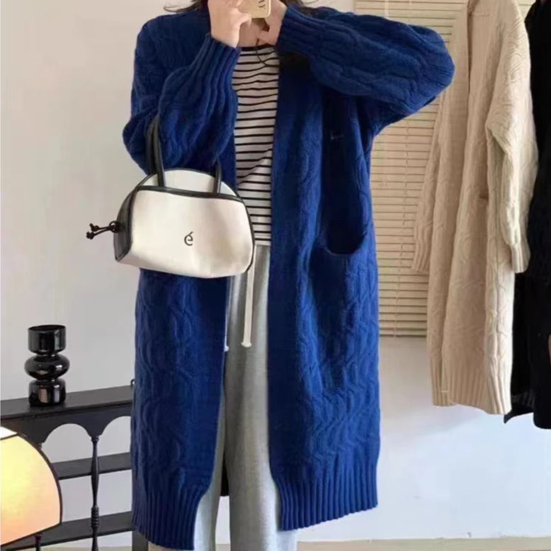 Long gilet épais pour femme mailles fantaisies - Bleu